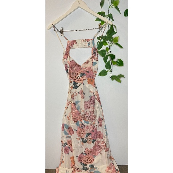 Dress - Picture 2 of 2